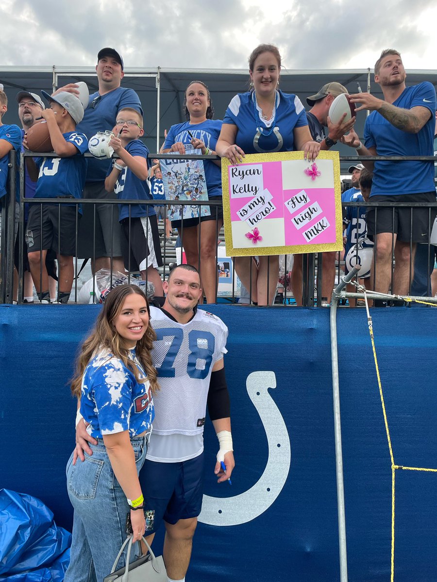 Got to see my buddy Giovanni yesterday and the best sign from our biggest fan! It was a special night at Grand Park! #Year7