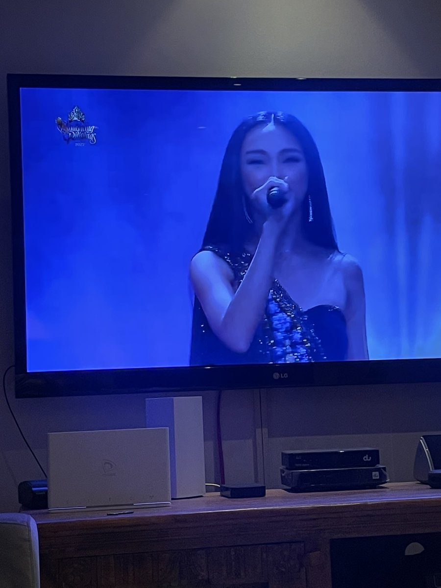 iamrickyearl's tweet photo. @maymayentrata07 look so expensive!✨💖 https://t.co/w5W9JpbZ3E
