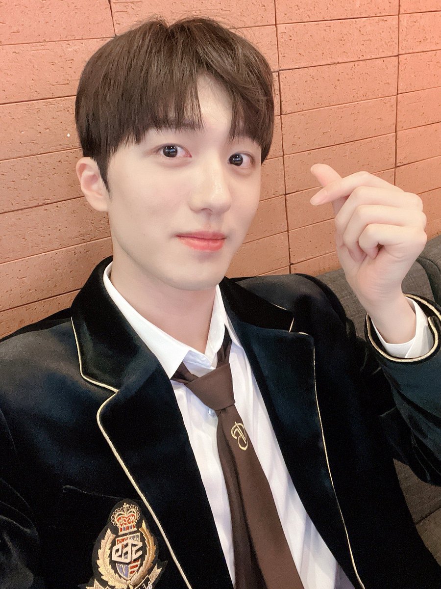 SF9_UNIFILES's tweet photo. [🪐📂220801] FNS SF9 😇 #찬희 #CHANI    

Fantasy, the selfies

#SF9 #KANGCHANI #깅찬희 https://t.co/i0lVNSXzWE