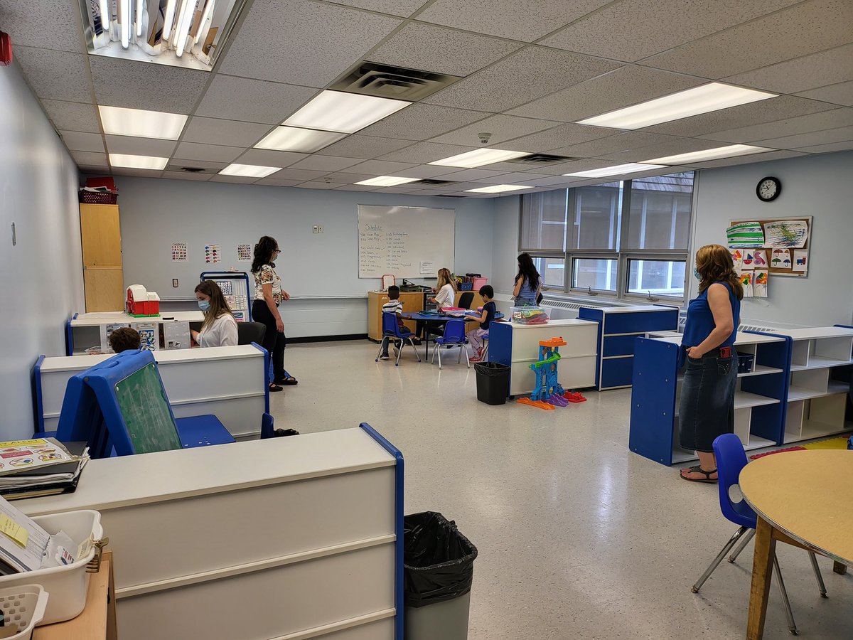 LumenusAutism's tweet image. Check out our bright, cheerful classrooms! We have two convenient Toronto locations offering weekday, evening and weekend ABA-based programs. Come see for yourself. Our friendly team can’t wait to meet you! #autismspectrumdisorder #abaprograms #lumenusffs #torontoparents