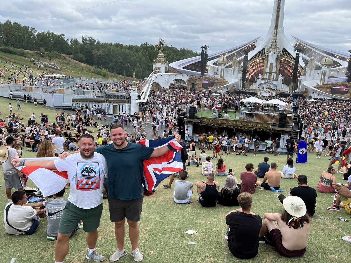 mpknight6's tweet photo. #Tomorrowland you have been epic @tomorrowland https://t.co/rVcyJe1mLZ