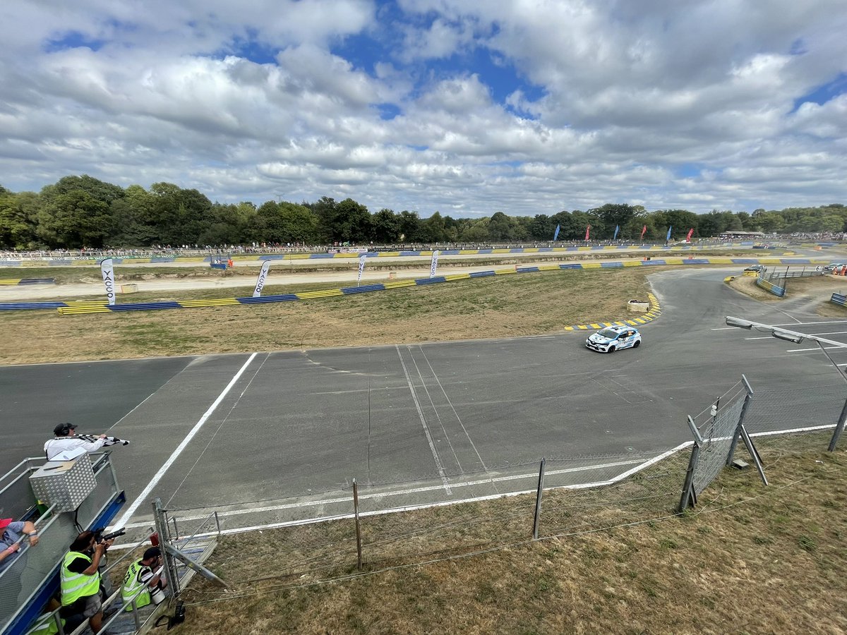 Rallycross_FR's tweet photo. Victoire de Tom Le Jossec en #ChampionnatJuniorFFSA ! #Kerlabo #RallycrossFrance https://t.co/N127TjwsoB