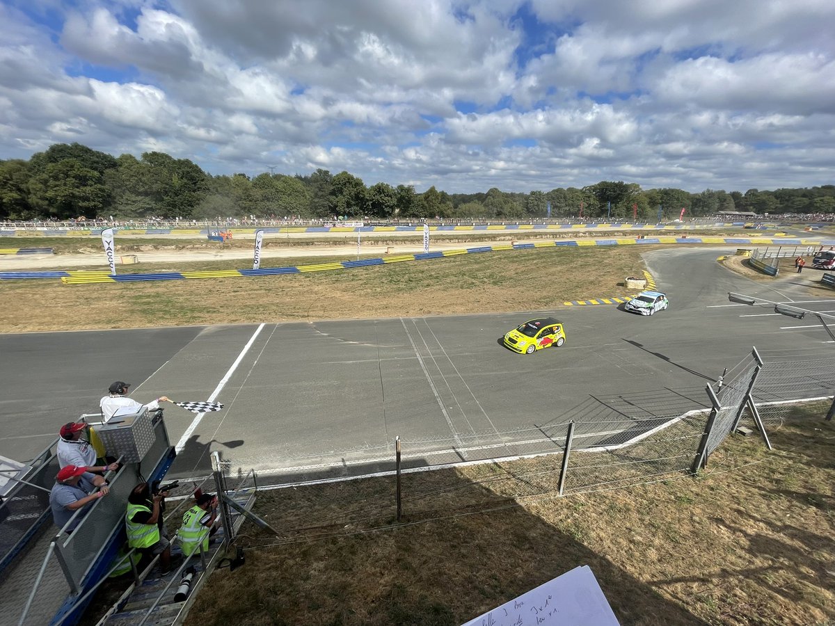 Rallycross_FR's tweet photo. Victoire de Jimmy Terpereau en #S1600 ! #Kerlabo #RallycrossFrance https://t.co/LaLPflyC6X