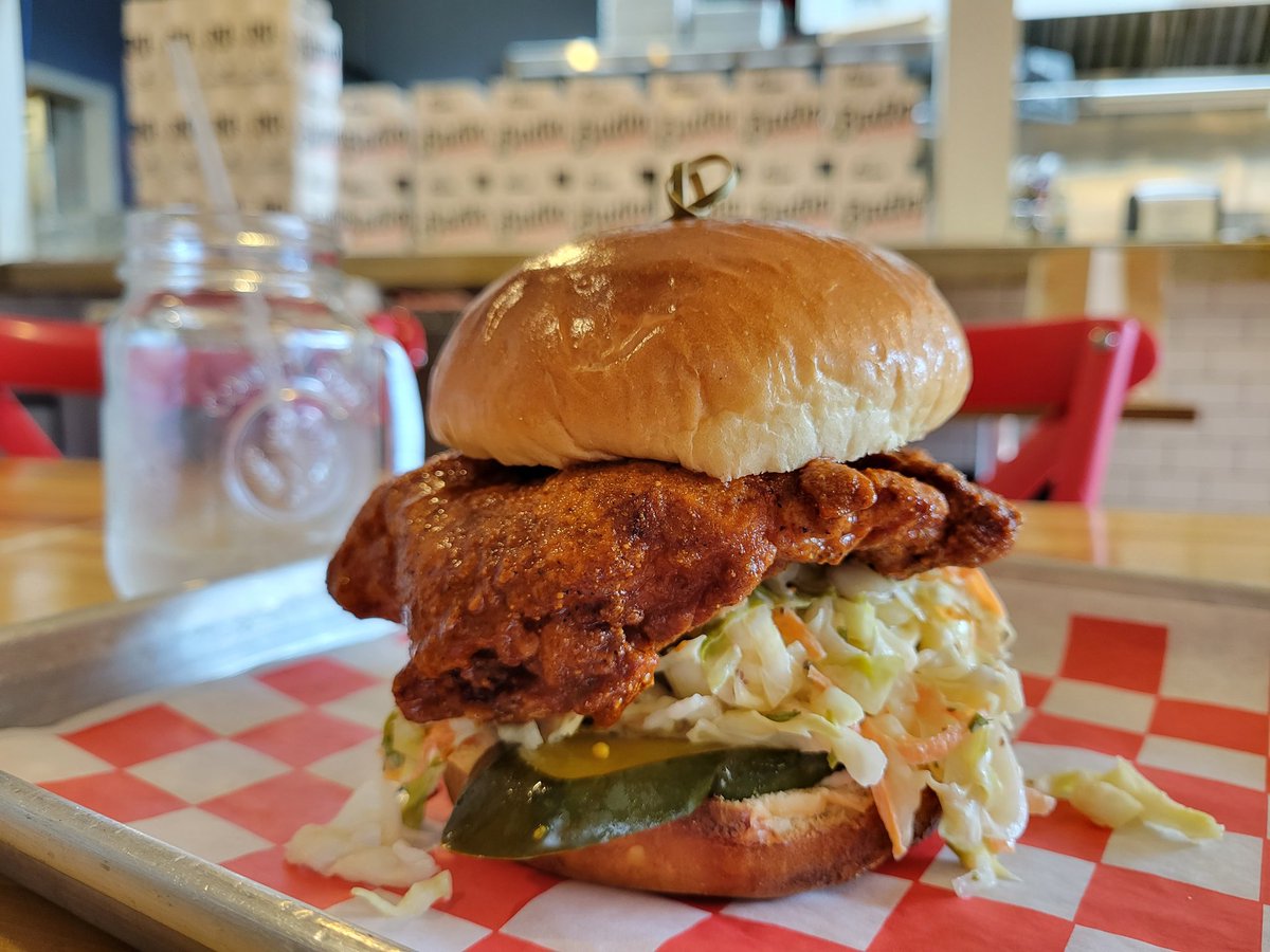 I like to eat, eat, eat <a href="/thebudlong/">The Budlong</a> #nomnom #foodie