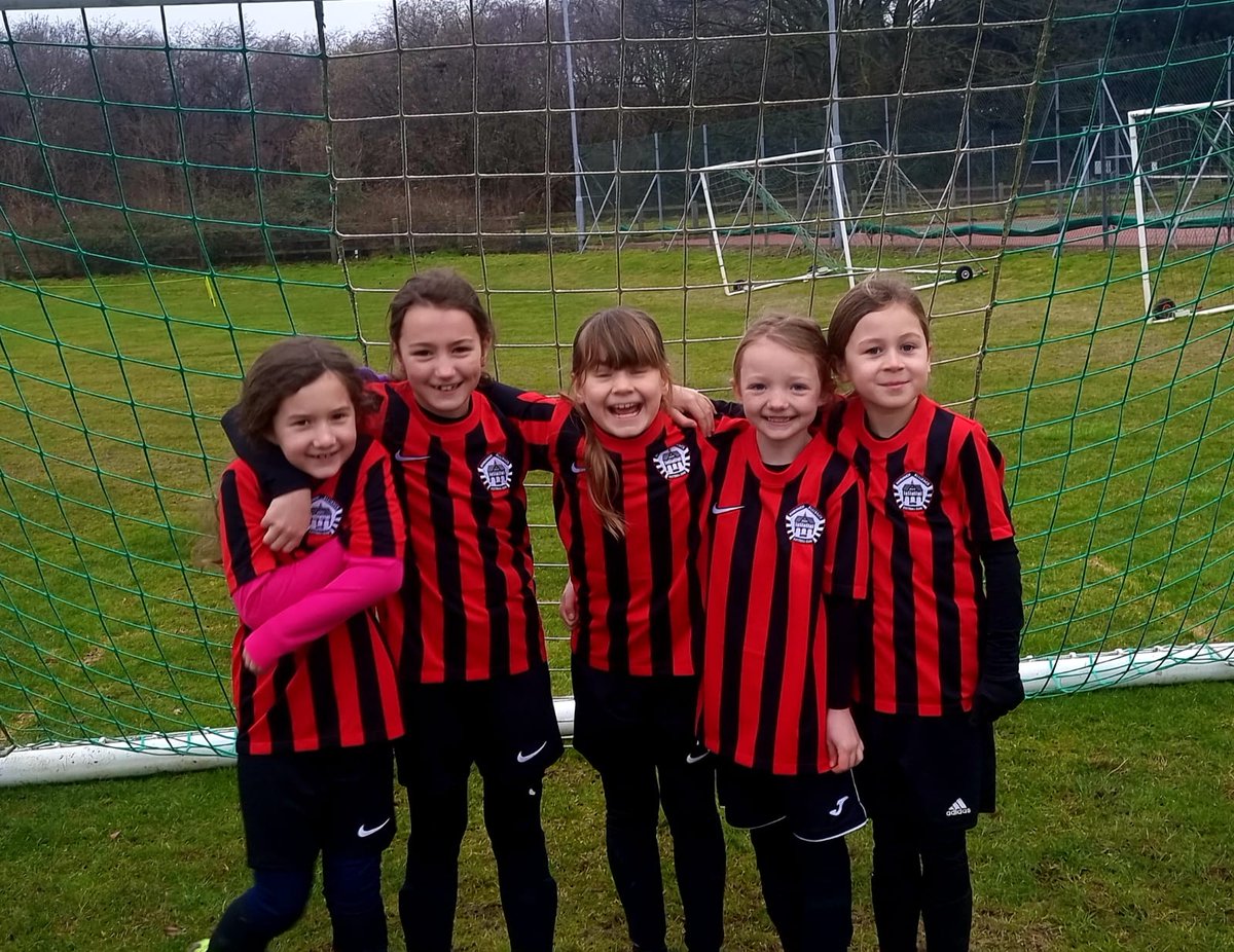 Very excited about watching the <a href="/Lionesses/">Lionesses</a> these ladies are massive #rolemodels #GrassrootsHeroes to all our girls who are part of @boroughalliance #U9Scorpions