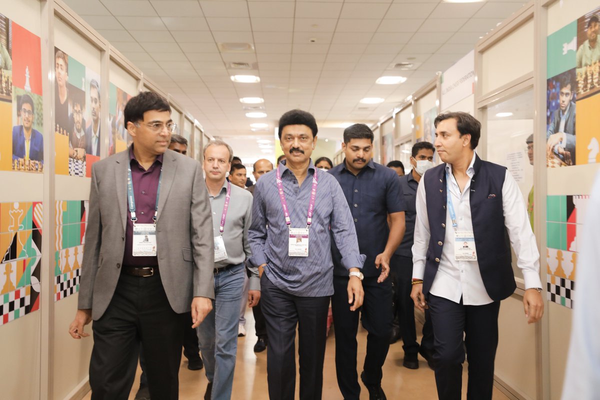 SnjKpr's tweet photo. Nothing could be more encouraging than having Hon'ble Chief Minister of #TamilNadu, Thiru @mkstalin, giving personal time &amp; attention to #ChessOlympiad2022. His visit reiterates his commitment to help make this the best #ChessOlympiad ever and we couldn't be more grateful! https://t.co/KjFHbwpX1o