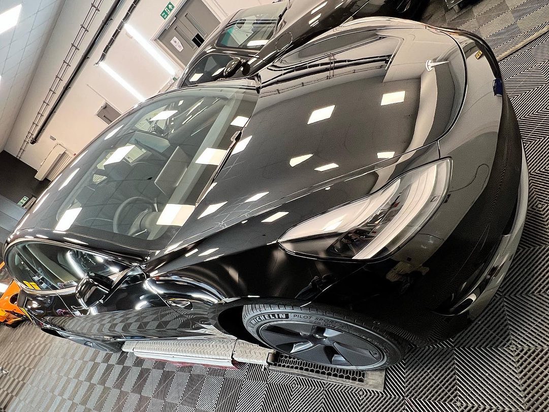 marqueonedetail's tweet photo. This new #Tesla model 3 came into our detailing studio and gets the #Modestauk treatment. A full polish was required to bring the super soft black paint to a perfect finish.
https://t.co/VQ1W0BDGIP
#model3 #model3performance #model3owners #model3ownersclub #teslacar #teslalife https://t.co/HMhwHyue9T