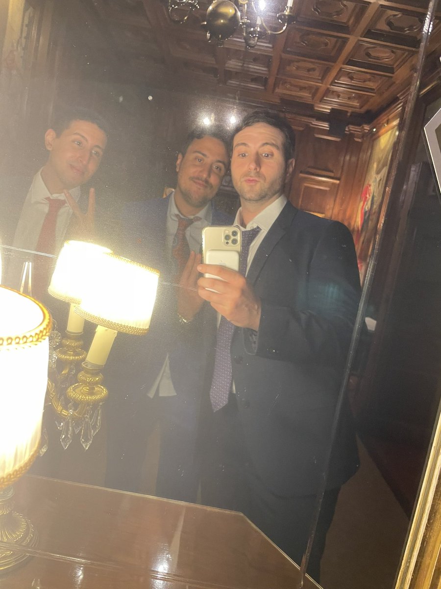 Con <a href="/elyas360/">elyas360</a> si tengo foto! Además usando la mejor iluminación que había en ese momento! Fue una foto artística!