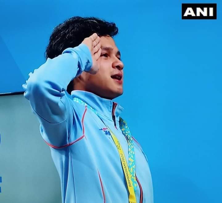 ajaykraina's tweet photo. Naib Subedar Jeremy Lalrinnunga of 17 Guards wins Gold in men's 67kg category Weightlifting at the Commonwealth Games 2022.
Congratulations India
Jai Hind https://t.co/GzVhJDipuk