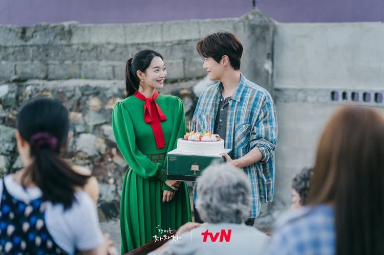 kdramia's tweet photo. Our nominee for Oustanding Korean Actor &amp; Actress in the Seoul International Drama Awards #KimSeonho &amp; #ShinMinah (and soon to be a winner) ☺️ God finally !!! 😭😭 let’s win this !!! Please vote, you can check out how to voting below👇🏻 https://t.co/ztdVsbUPMQ