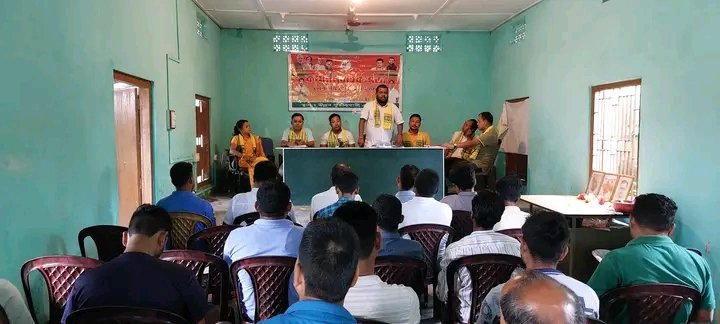 MonoranjanRay7's tweet photo. আজি ফুটকীৱাৰী গাওঁ-পঞ্চায়তৰ প্ৰেক্ষাগৃহত ভাৰতীয় জনতা যুৱ মৰ্চা ৰাণীগঞ্জ মণ্ডলৰ মণ্ডল কাৰ্যনিৰ্বাহক সভাত অংশগ্ৰহন কৰোঁ।

উক্ত সভাত আগন্তুক দলৰ সাংগঠনিক কাৰ্যপন্থাৰ ওপৰত বক্তব্য প্ৰদান কৰোঁ। https://t.co/4uzMcg0fEq