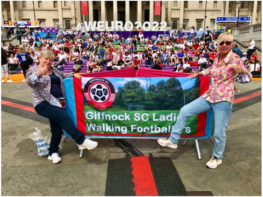 GscWalking's tweet photo. Great to see @ka_HSPO and Babs having a ball at #WEURO2022 
Any other teams with their Walking Football Flags in the crowd?

#fitbadaft
@Giffnock_SC 
@ScotWFootball 
@WalkingFootScot https://t.co/cE6B0Wi5j6