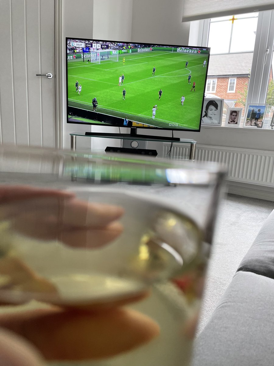 Is it sexist to feel more appropriate watching this fantastic event with a glass of chardonnay rather than a beer?

Well - I'm doing it anyway 😇 #WEURO2022