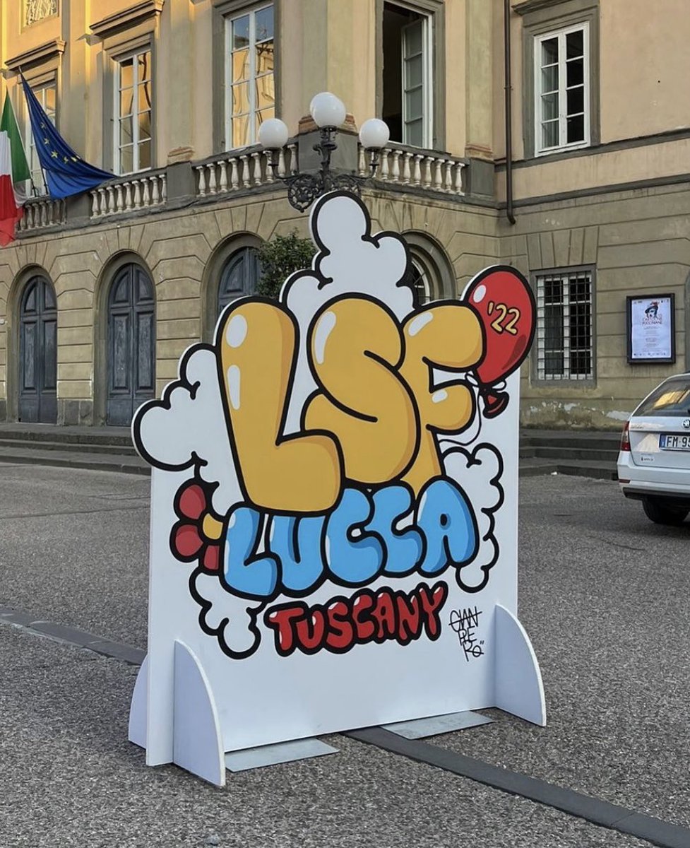 inBetweenersNFT's tweet photo. Catch the bears on display at @LuccaSummerFest 🎈🐻

Enjoy @justinbieber’s return performance bear fam! https://t.co/xXNyPsn7Bg