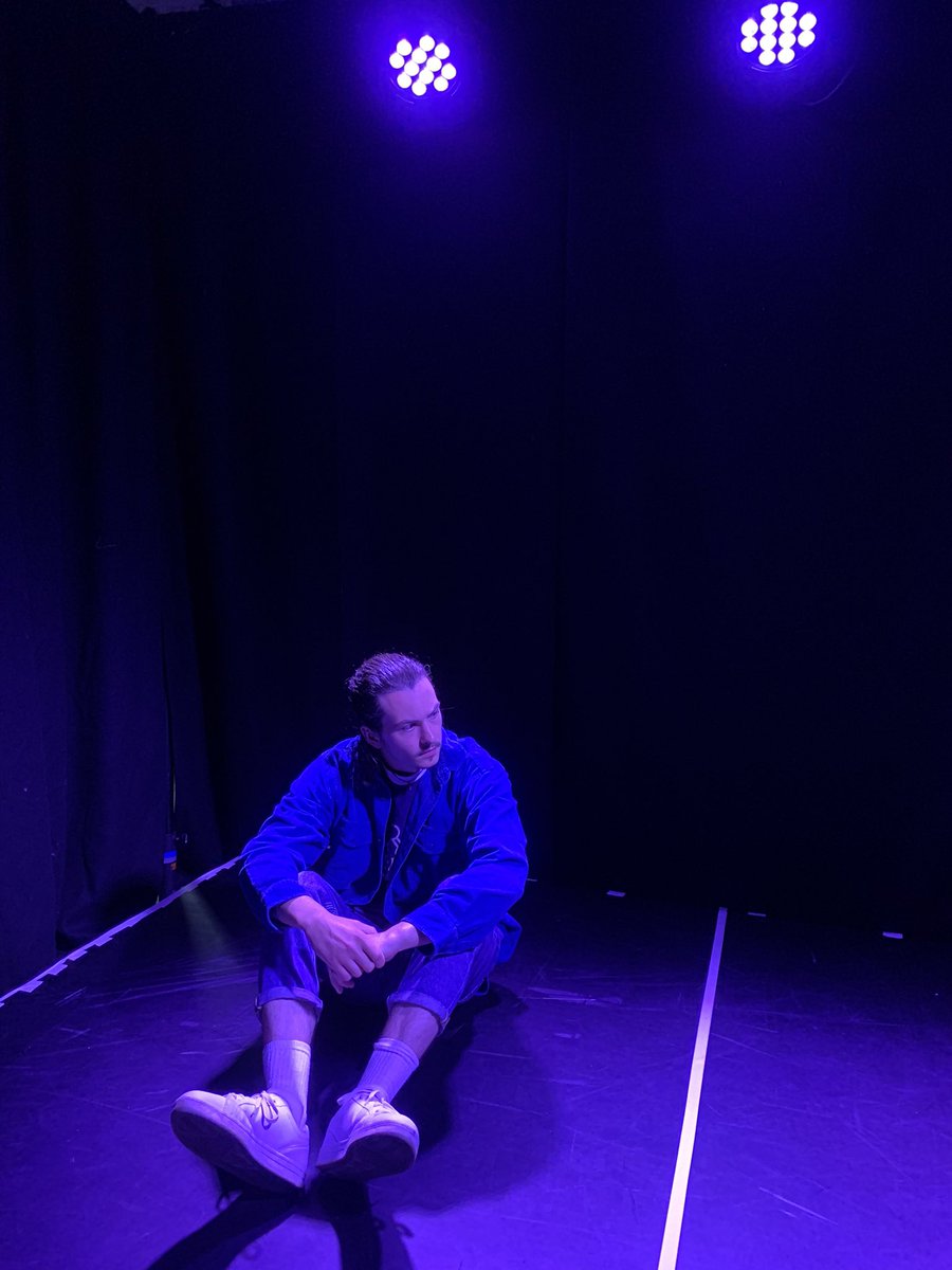 Frizz Theatre tweet media