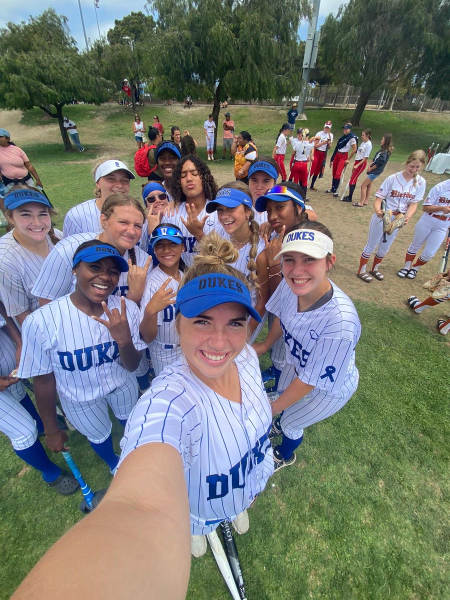 Khloeg1206's tweet photo. Our season ended, it might not have always gone our way but I had so much fun going through the ups and downs with this group of girls, I will always remember the summer of 22, thank you @ToryMarieLewis and @coachD25_ for believing in me so much.
@LadyDukesLewis I love you guys! https://t.co/aWT5RlqVXD