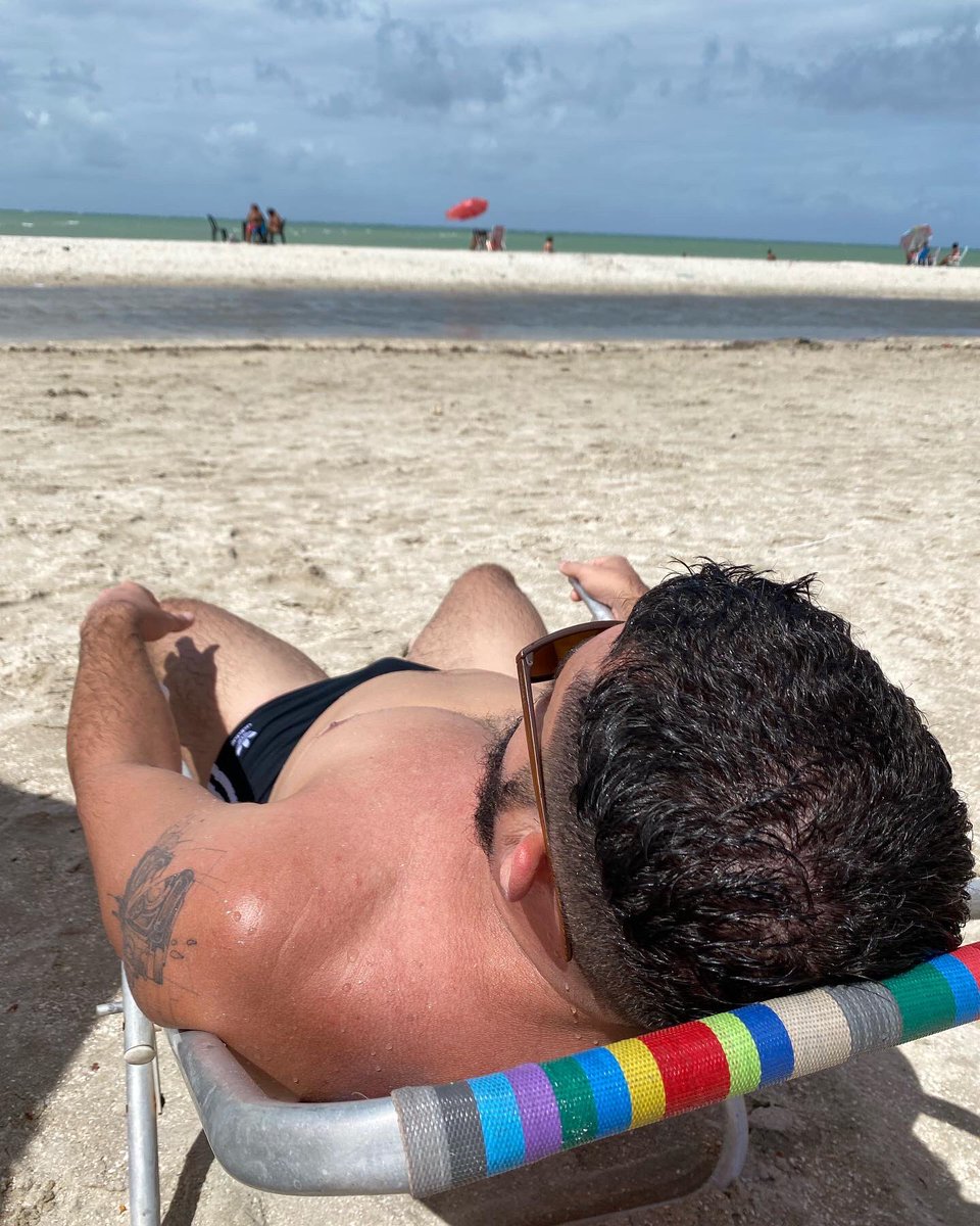 celsosevero's tweet photo. Ele apareceu. O sol!!!! #sol #dominingo #ferias #ilhadeitamaraca #praia #beach https://t.co/EAWvDokvf0