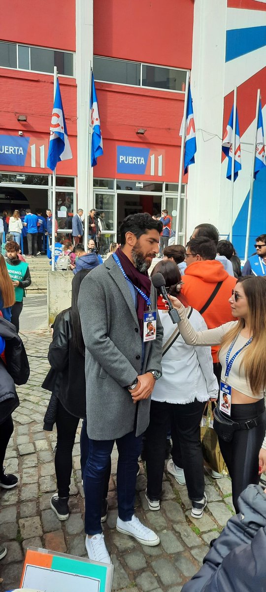 "La llegada del mundial, la Copa América en 2011 y la llega del Papa lo más parecido a toda esta movida que sale de lo normal" 
Sebastian Abreu, para <a href="/FutbolSyS/">𝙵𝚞𝚝𝚋𝚘𝚕 𝚊 𝚂𝚘𝚕 𝚢 𝚂𝚘𝚖𝚋𝚛𝚊</a> <a href="/lanacional1130/">Radio Nacional 1130 AM</a>