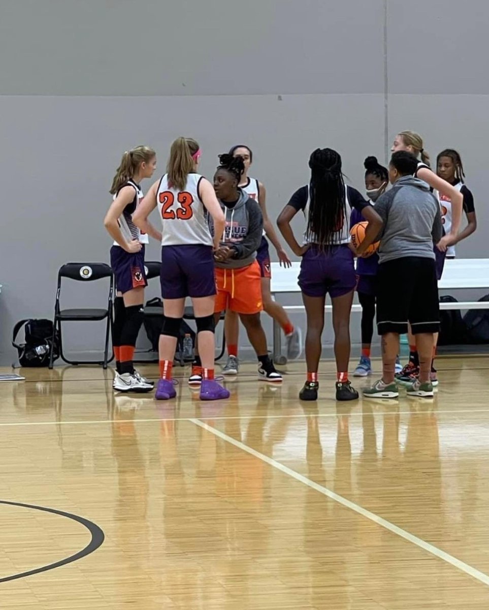 Coach_Keia's tweet photo. A summer to remember 🏀🫶🏾 https://t.co/Z0Zw7da7KE
