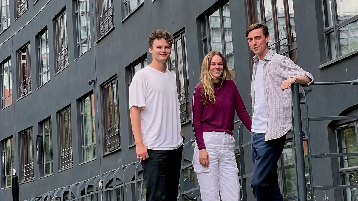 augmentive_io's tweet photo. What a success our first corporate partnership has been 🚀
Over the last month we’ve been working with @vovistudio - a fantastic digital marketing agency.
If you’re a business looking to introduce a wellbeing package for your employees - we would love to work with you 🫵 https://t.co/sFCaHNpLBw