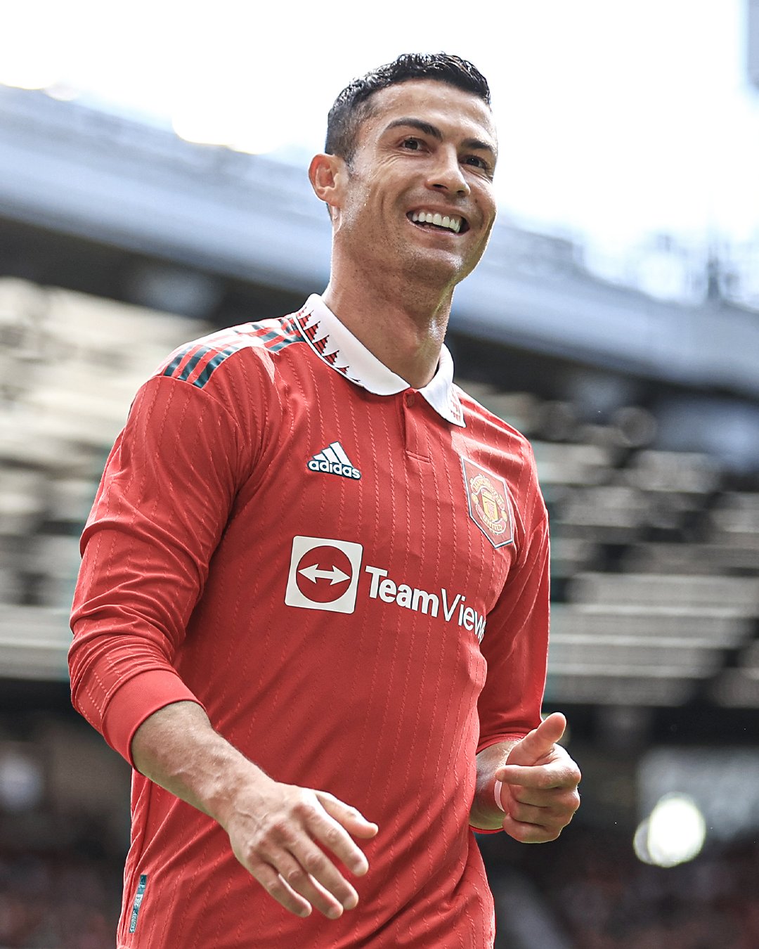 ronaldo in man u kit