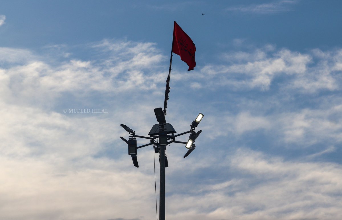 Mufeed_hilal's tweet photo. Preparation of Youth to observe the Martyrdom of Imam Hussain علیہ سلام and his companions at Alamgari Bazar Srinagar.
Photos 📸 : @mufeed_hilal for @kashgraphs
#kashgraphs #kashmir #imamhussain #srinagar #flags #roads #prepreation https://t.co/bduEmCbtaD