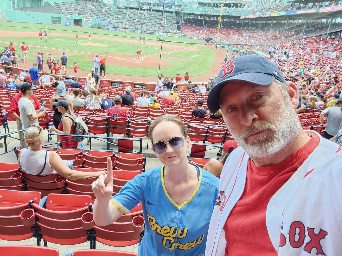 Cre8ashes's tweet photo. At @fenwaypark! My @Brewers going for the sweep. LETS GO #BrewCrew https://t.co/lGtrVXWXh9