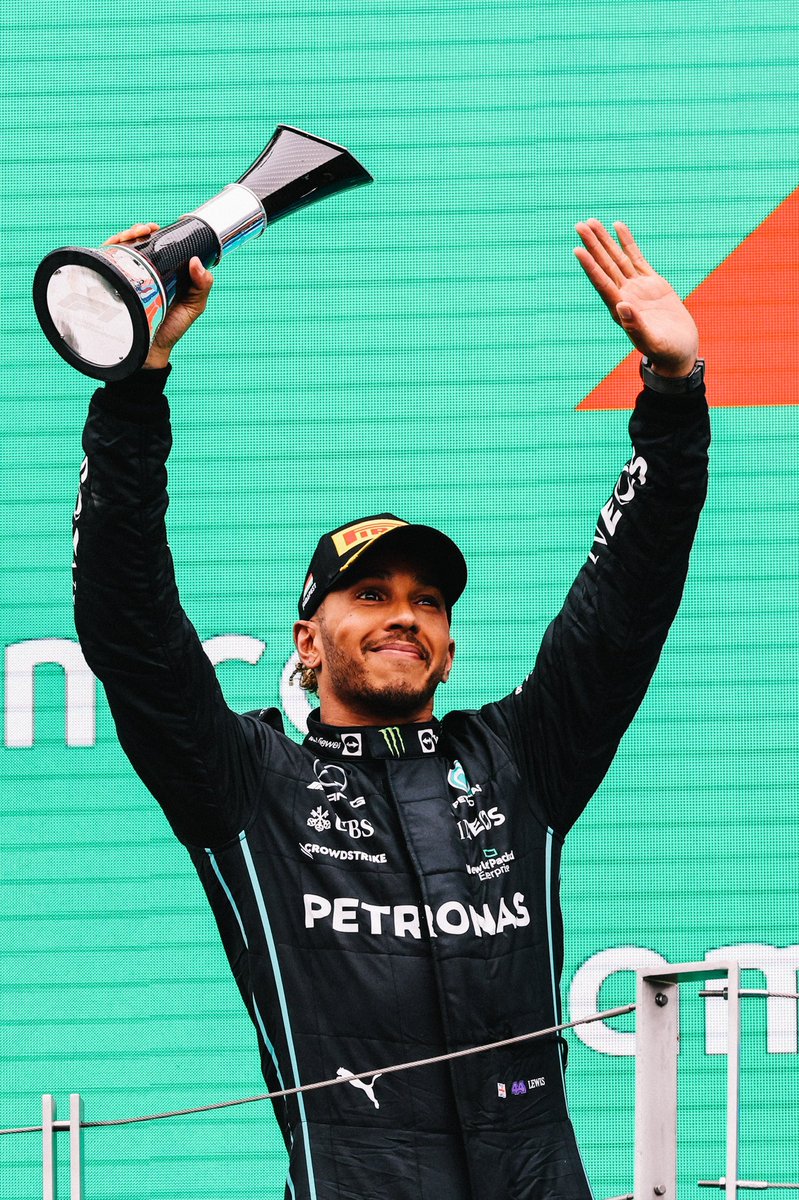 Lewis Hamilton tweet media