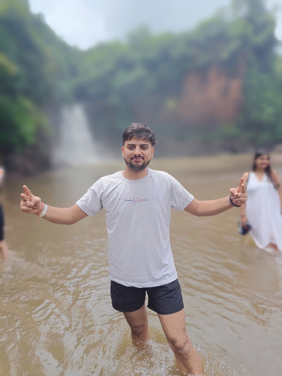 imvikaskohli's tweet photo. Arvalem Waterfalls or Harvalem Waterfalls Photography | Goa Vibes π Vikas Kohli πΈ
#goavibes
#harvalemwaterfall
#arvalemwaterfall
#waterfall #nature π³#goa #goalife #scooty #scootyride #goaride π΅#GoaLife #photosoftheday #goaphotography #VikasKohli #GoodVibes β£οΈ#goadiaries π΄ https://t.co/qBPAzDEcm8