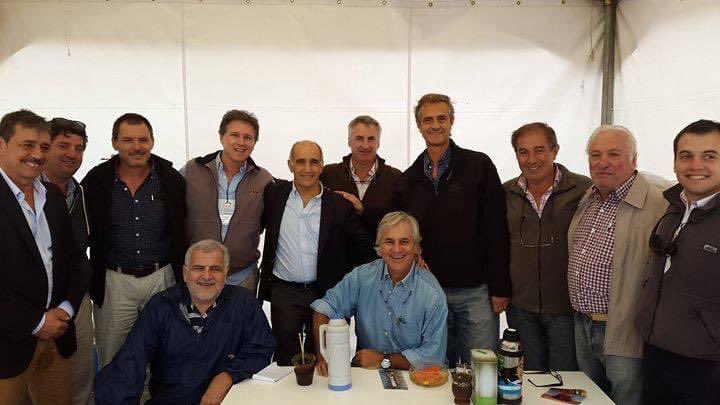PecoAz's tweet photo. @luvecchia57 @MARIANOFAVALP @mradnic @CiafbaN si supiera lo que fue nuestra lucha allá por 2016-2017…. #RAIABA https://t.co/Uk7kgCPIdD