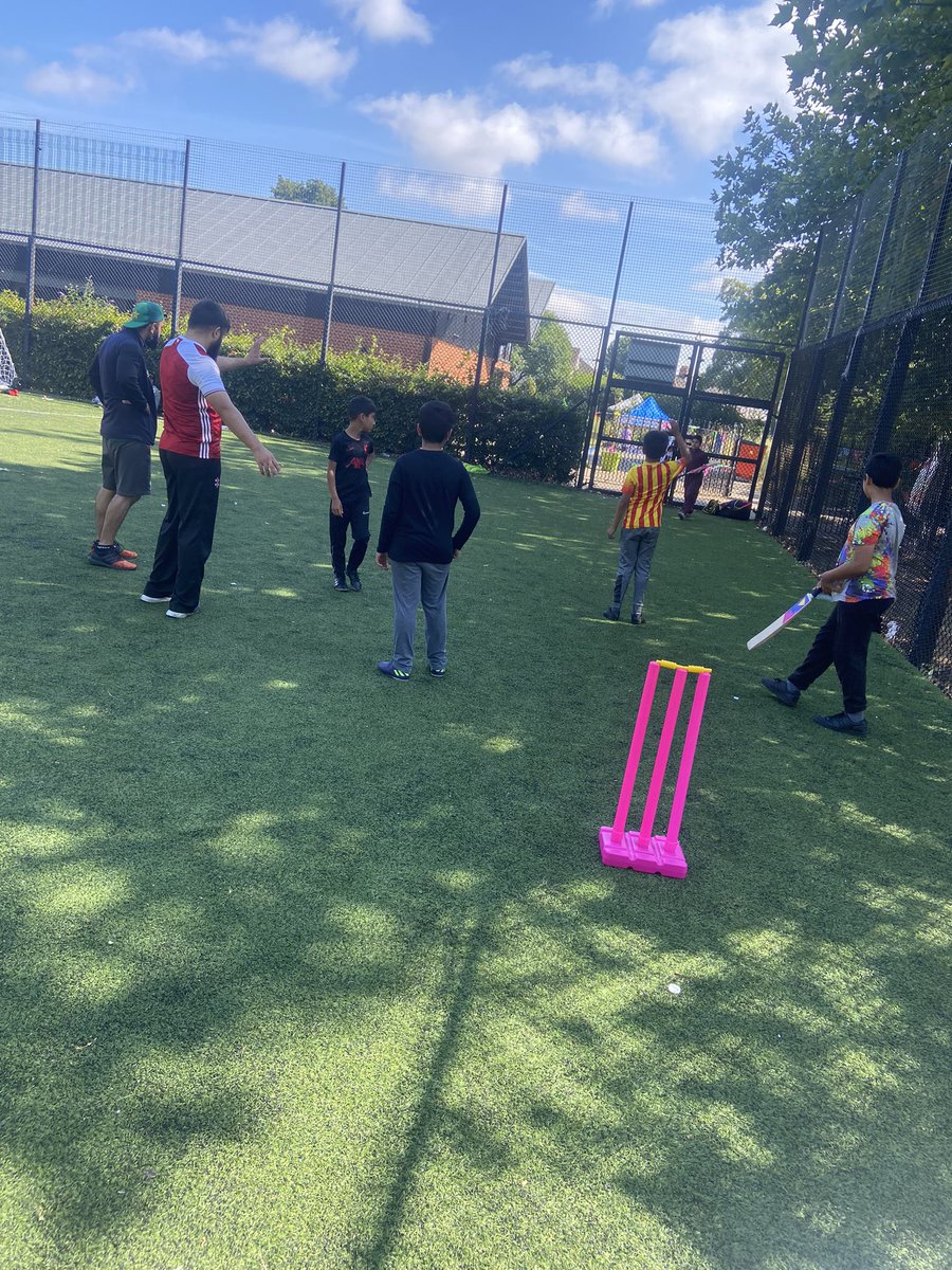 An awesome event today down @Grange_Pavilion linking up with local community centres🤝

A big thanks to <a href="/WRU_Community/">WRU Community - Wrth galon y genedl</a> <a href="/CricketWales/">Criced Cymru / Cricket Wales 🏏🏴󠁧󠁢󠁷󠁬󠁳󠁿</a> <a href="/Glamcommunity/">Glamorgan Cricket Community Team</a> <a href="/walesTT/">Table Tennis Wales</a> <a href="/sportwales/">Sport Wales</a> @AliAbdi_ for coming down to the event with such short notice and passionately delivering 3+ hours of sport😍🔥