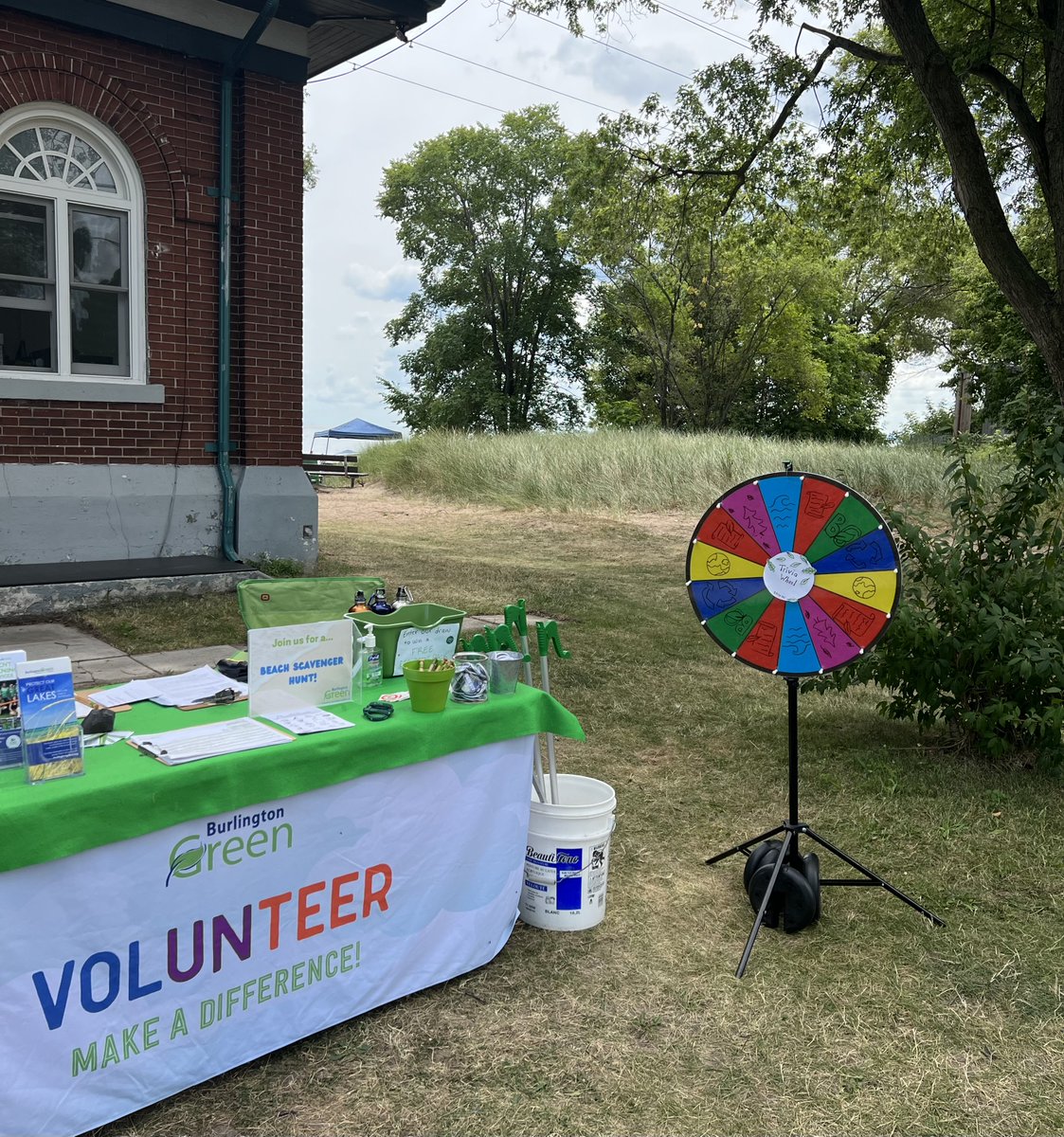 BurlingtonGreen's tweet image. Join us at the beach to participate in some fun eco-activities and for a chance to win an eco-prize. 

#FunAtTheBeach #EcoPrize #BurlingtonBeach #BurlON #Trivia #BeachScavengerHunt #CleanUp