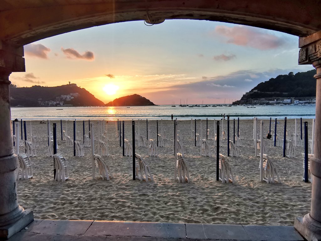 starbienatotxa's tweet photo. 🔺 #LasMejoresFotos de la semana 

De retirada . Por @donosti_city https://t.co/EsyLXXZy5z