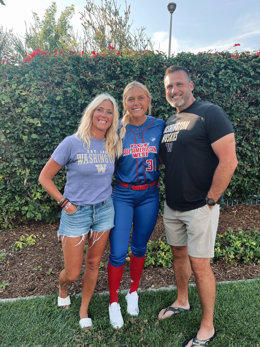 PGF All-American 🫶🏼

Thank you <a href="/PGFnetwork/">PGF</a> for the opportunity of a lifetime!!! It was so cool to represent Nebraska while competing against the best athletes in the country. PGF truly does it best. #playPGF  💙❤️