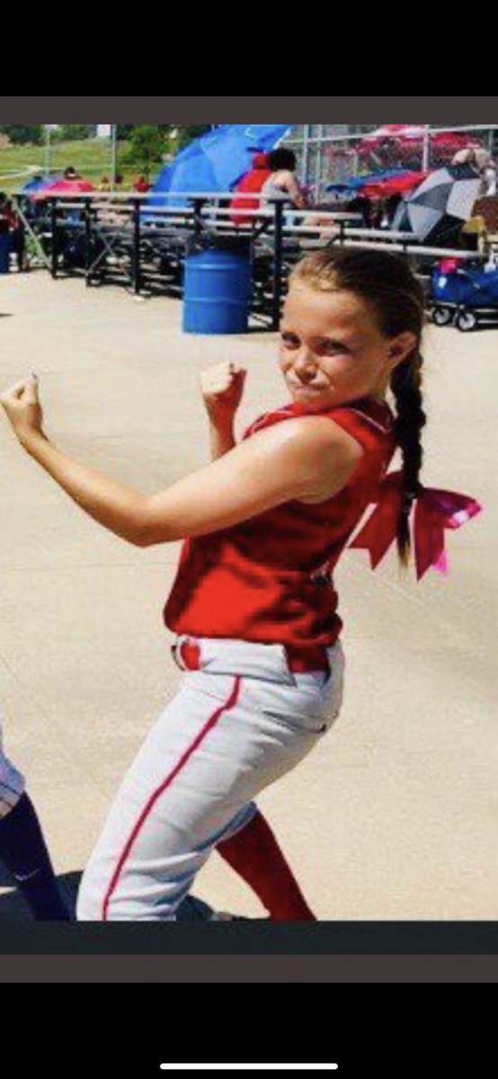 Ava Kuszak tweet media