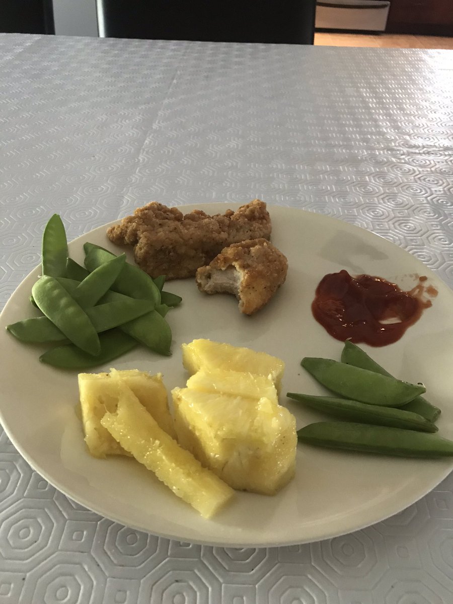 TopiFN_'s tweet image. Guys I’m trying my first ever vegetable wish me luck!