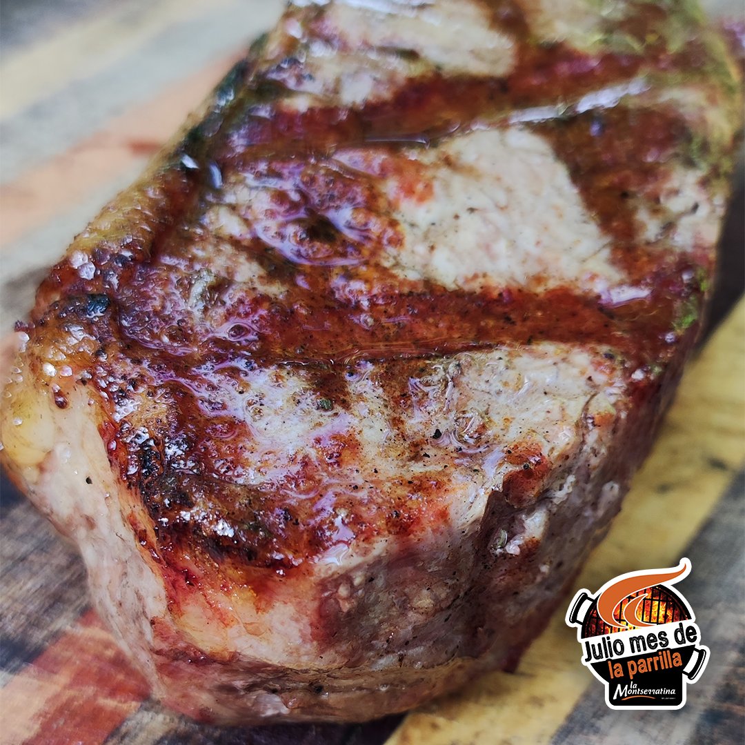 El “sellado” o “marcado” de la carne es una técnica básica para lograr esa textura y sabor exterior tan particular que le gusta a la mayoría, además de contribuir a conservar los jugos internos. 

¿Tú cómo lo haces?👇🏻

#LaMontserratina #MesDeLaParrilla #Food