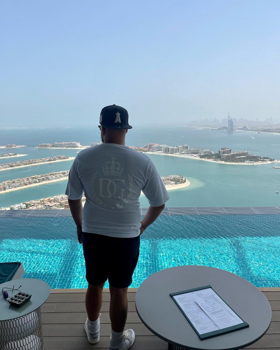 JeskeDallin's tweet photo. Freedom Is Being You Without Anyones Permission.
#freedom
#noboss
#nobosslife
#nobosslifestyle
#freedomsquad
#auraskypool
#auraskypooldubai
#auraskypoollounge
#dubai
#dubailife
#dubai❤️
#dubai🇦🇪
#dubaipalm
#dubailifestyle
#mlm
#mlmsuccess
#unemployable https://t.co/VSTa7L4ZgE