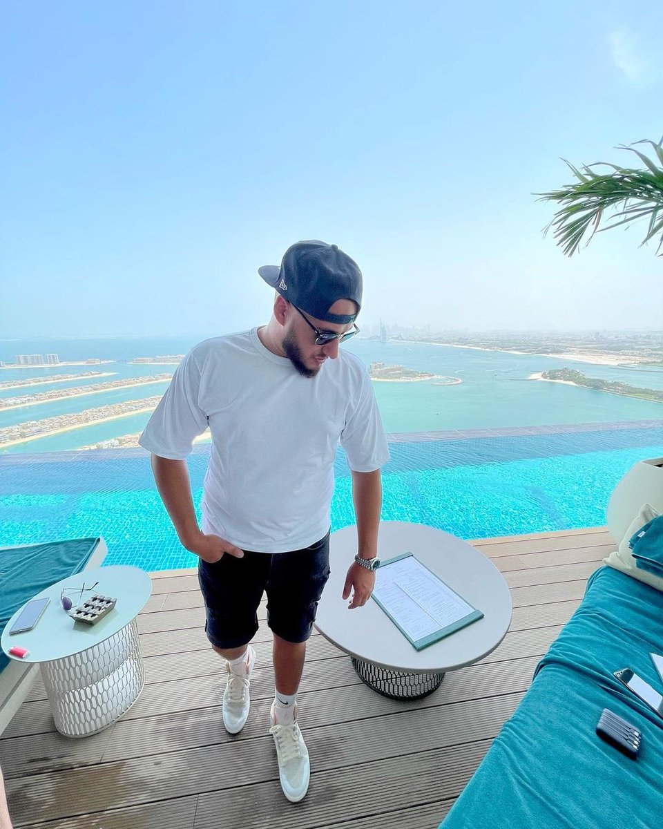 JeskeDallin's tweet photo. Freedom Is Being You Without Anyones Permission.
#freedom
#noboss
#nobosslife
#nobosslifestyle
#freedomsquad
#auraskypool
#auraskypooldubai
#auraskypoollounge
#dubai
#dubailife
#dubai❤️
#dubai🇦🇪
#dubaipalm
#dubailifestyle
#mlm
#mlmsuccess
#unemployable https://t.co/VSTa7L4ZgE