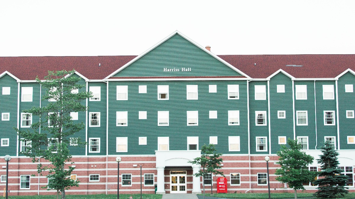 cbuniversity's tweet image. Living in residence is a big part of the university experience, and will provide the foundation for so many of the memories. 

In our residences, students from all over the world come together to discover what it really means to be a Cape Bretoner.

Visit cbu.ca/residence