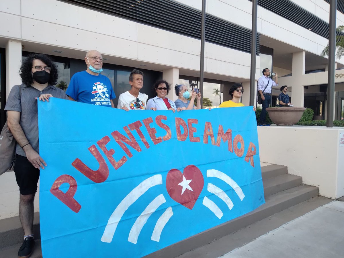 From Miami, today‼️ Compatriots and friends from the US demanded the lifting of genocidal sanctions against the Cuban people and the exclusion of 🇨🇺 from the SSOT list. #PuentesDeAmor #UnblockCuba #CubaPorLaPaz