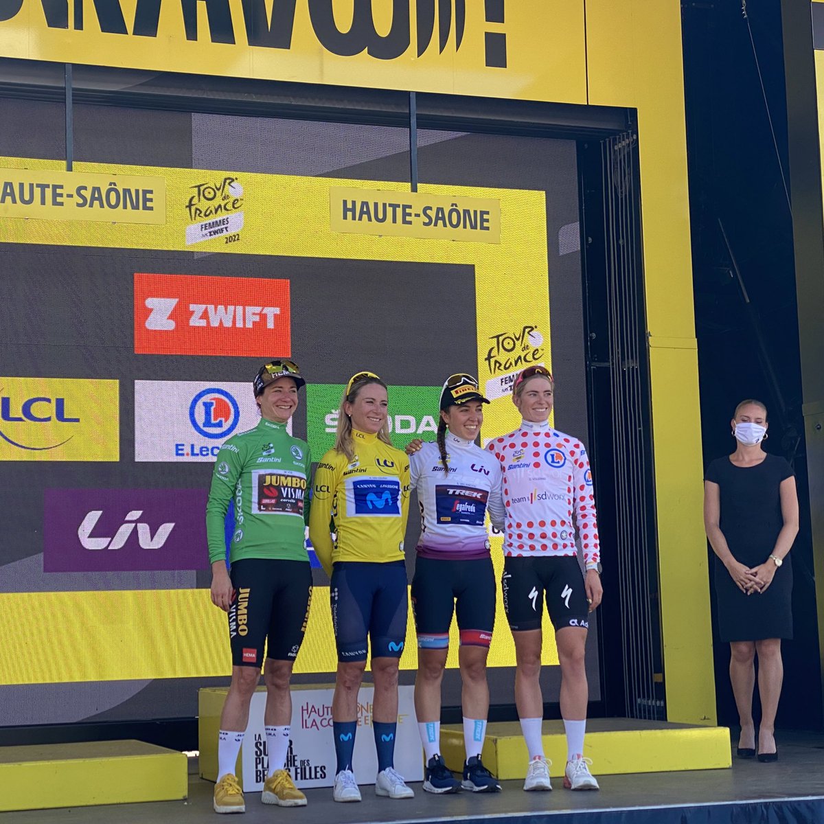 History. Made. 

Congrats to everyone who had a part in making <a href="/LeTourFemmes/">Le Tour de France Femmes avec Zwift</a> avec Zwift successful 🧡  #TDFF #WatchTheFemmes