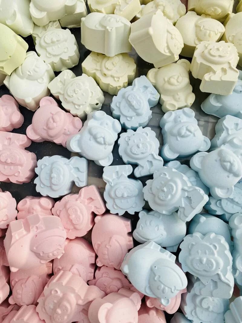 xBiancaa26's tweet photo. • Stoepkrijt! 🥳

~ Deze leuke stoepkrijtjes zijn zowel los te bestellen als een complete traktatie met iets lekkers! 🎁

➡️ https://t.co/Ate5WQXKz8 https://t.co/BBDDGMdPdh
