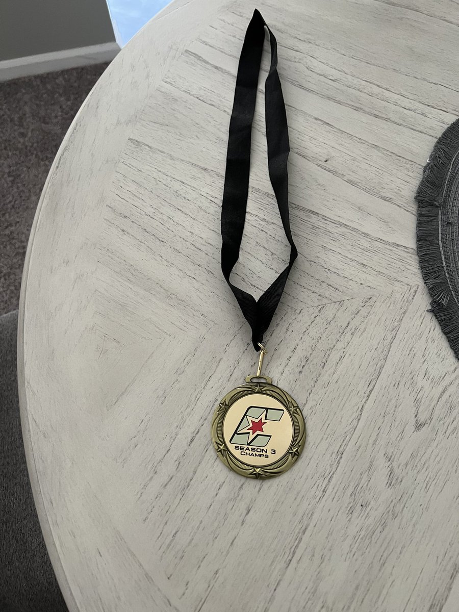 KyleSWade_'s tweet photo. Got the medal today from the @ChicagoCDL 

Big shoutout to them and the squad 
@Misfire_ @ZyroLF @Salty_SZN 

@BattalionGGs https://t.co/mmHzRBU6zl