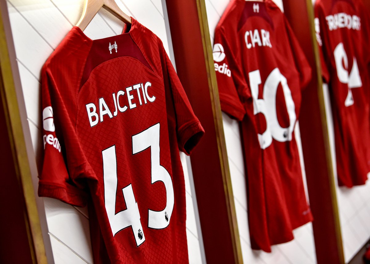LFC's tweet photo. Dressing room settings 📸👌 https://t.co/4dm0uJCD2T