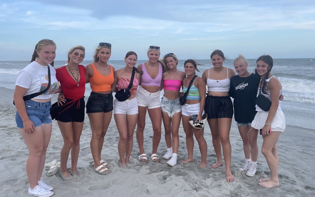 And that is a wrap. Thank you to my longtime friendships, and thank you coaches for teaching me more than just the game of softball. Forever grateful for this team ♾☝️Ready for the next!!! <a href="/Turnin2Badillo/">T2 Premier 18U Badillo</a>