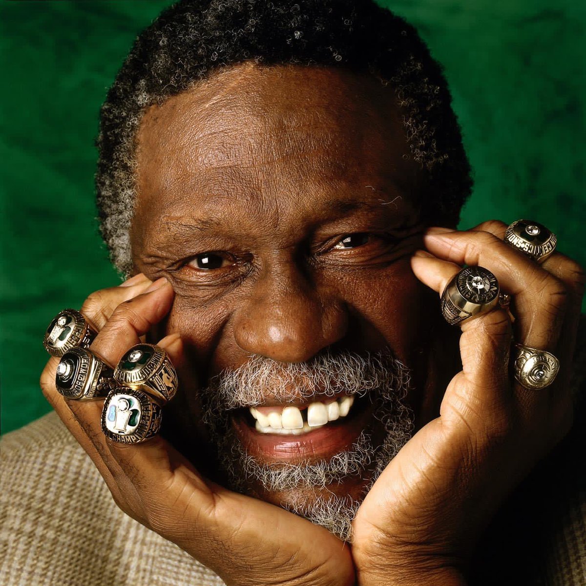 millerljames's tweet photo. RIP BILL RUSSELL !!! https://t.co/aYM1Aj21KI