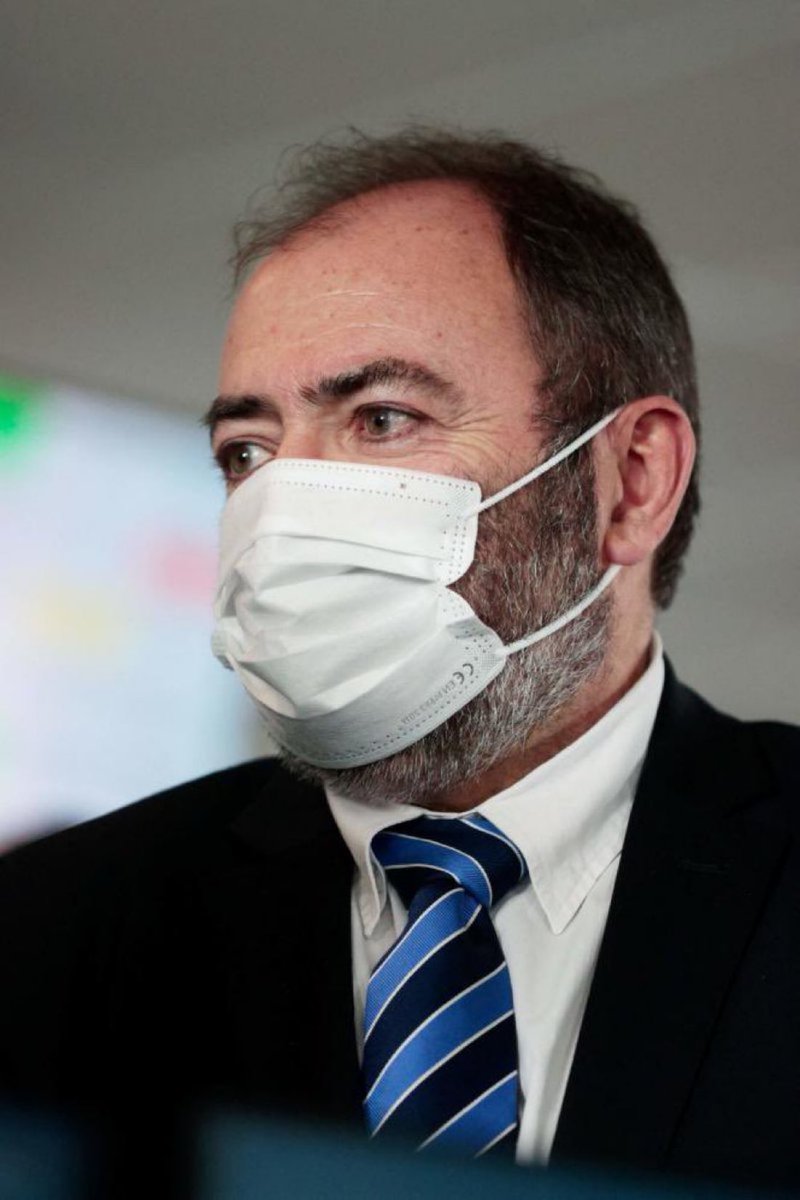 EnModeMacaron's tweet photo. Quand on apprend, d’après Transparence Santé Public du ministère de la Santé, que le nouveau ministre de la Santé a des liens avec les labos Novartis, Astra Zeneca, Sanofi et j’en passe…🤢 https://t.co/w7wt7HOolF