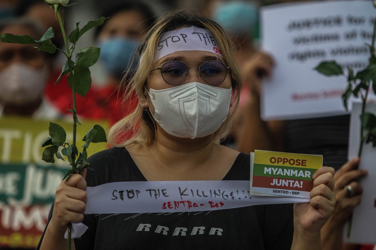 JusticeMyanmar's tweet photo. Following #Myanmar junta's barbaric executions, Burma Solidarity - Philippines held a protest against the terrorist junta, in solidarity with the people. They demanded ASEAN &amp; the international community ensure no semblance of legitimacy is accorded to junta. #milkteaalliance https://t.co/g6K8zwNQwP