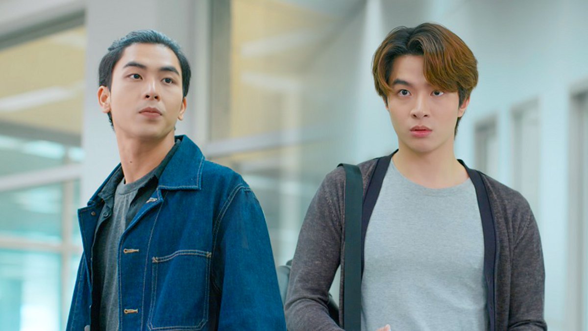 krishnanaidu98's tweet photo. #MySecretLoveEp9...while the other two couples are blissfully settled, KimMek &amp; TimMai are facing problems because of their inability to communicate and accept their feelings for each other...Mek needs to talk to Kim about studying abroad 😥😥
#MySecretLoveTheSeries #FlukEarth https://t.co/2kxtpCWzkb